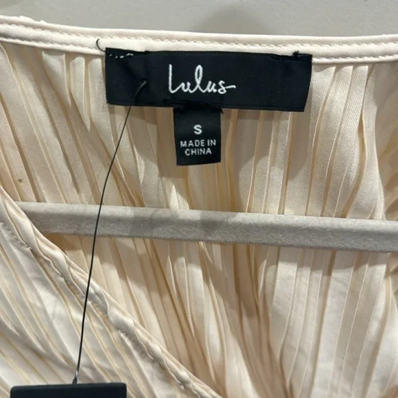 Lulus Top - Picture 2 of 4